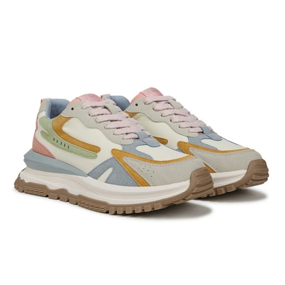 Blowfish Shoes - NWT Blowfish Malibu Lug Sneaker Pistachio Size 8